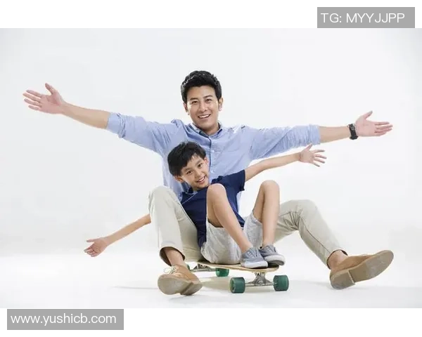 父母亲临看球场上风光父子却在替补席上的无奈与坚守 父母亲临看球场上风光父子却在替补席上的无奈与坚守